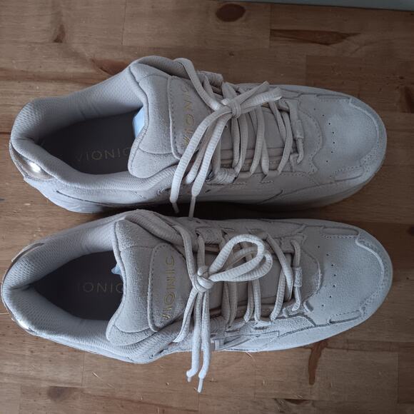 Vionic Women's 23 Walk 2.0 Sneaker Oatmeal Gold Suede Size 9.5 W - Picture 4 of 10